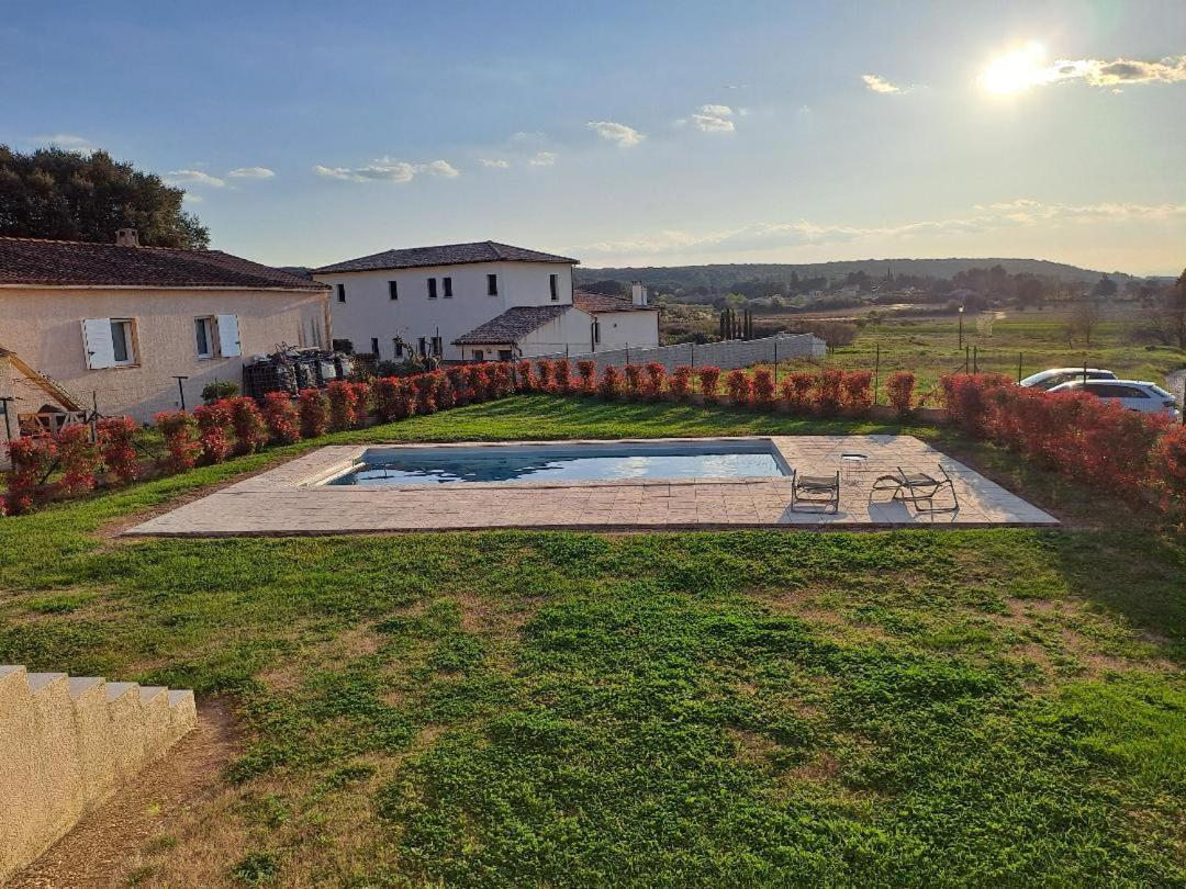 Villa Familiale Avec Piscine, Jardin A 10 Mn D'Uzes Flaux Exteriér fotografie